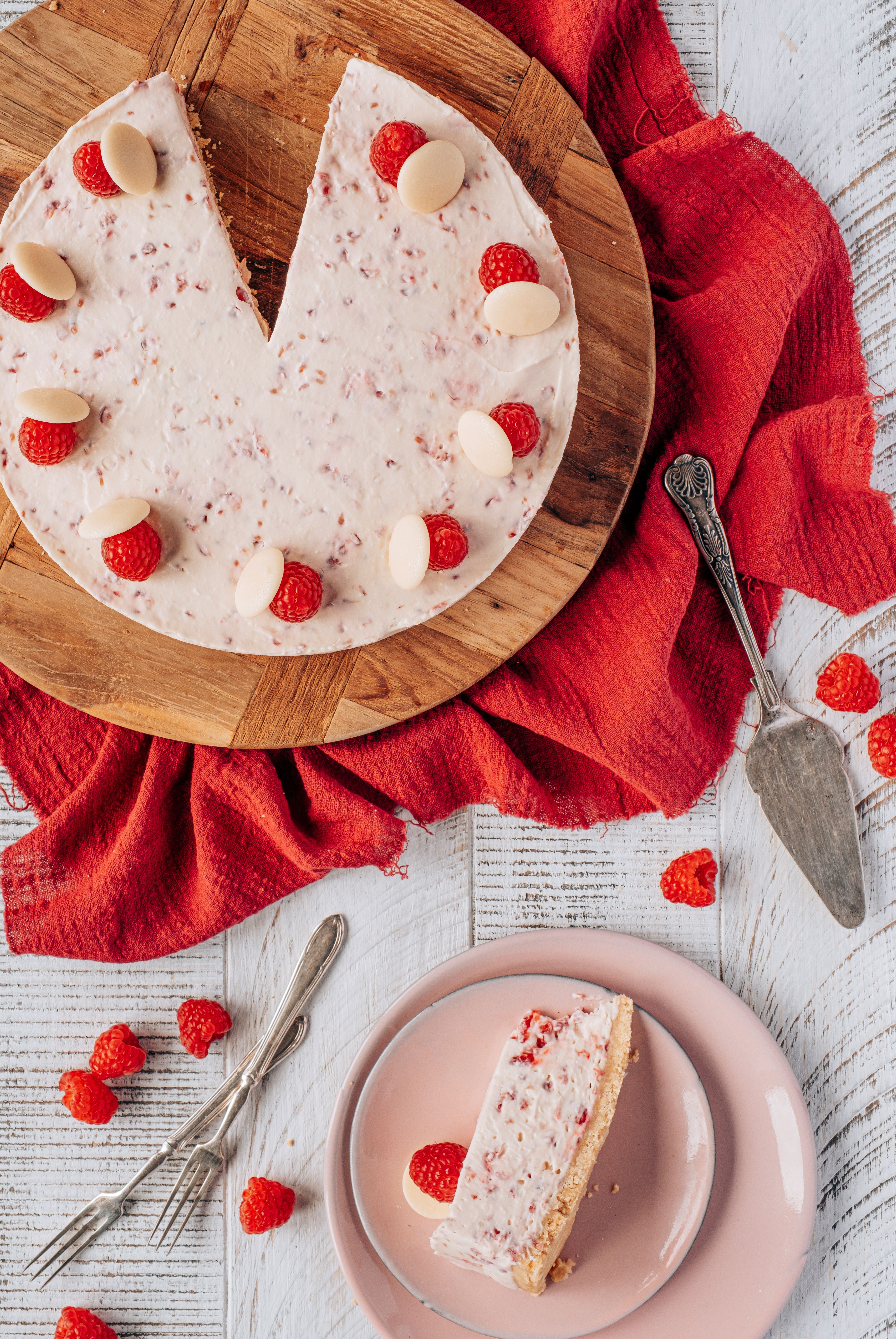 Raspberry & White Chocolate Cheesecake